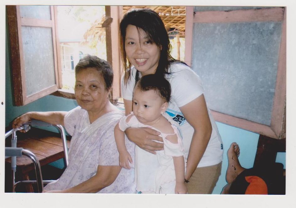 Gemma's mother and niece at home in the Philippines